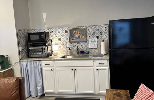 Springtown Apartment | Chic 1-bedroom apartment in Springtown, TX with AC, WiFi