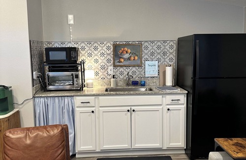 Springtown Apartment | Chic 1-bedroom apartment in Springtown, TX with AC, WiFi