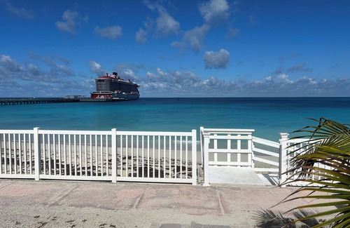 Alice Town Condo | Chic 2-bedroom condo in brilliant Bimini Bay, steps from the Beach, WiFi, AC