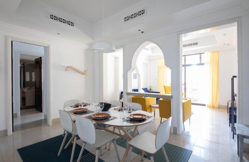 Downtown Dubai Apartment | Chic 2BR with Burj Khalifa View in Souk Al Bahar