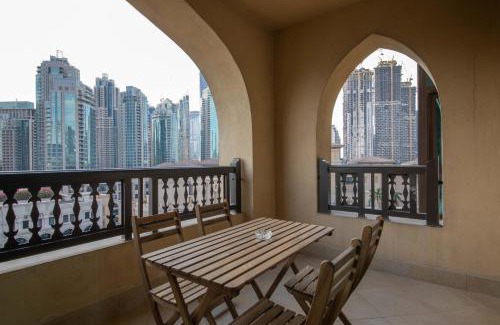 Downtown Dubai Apartment | Chic 2BR with Burj Khalifa View in Souk Al Bahar