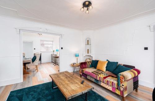 Chapeltown Apartment | Chic 3 BR Home with Balcony & Free Parking