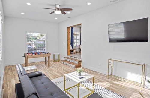 Tampa Heights House | Chic and cozy private getaway!
