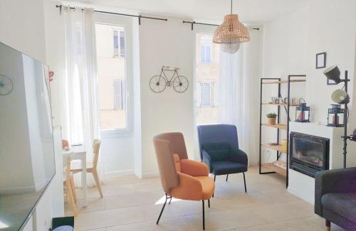 Saint-Lambert Apartment | Chic And Modern Apt 5 Min From The Beach