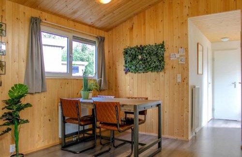 Bosgebied Hoenderloo Ski Chalet | Chic Chalet in Hoenderloo, cleaning included