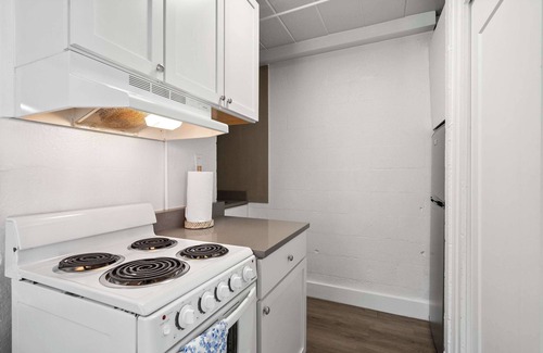 Near East Columbus Apartment | Chic City Retreat 97