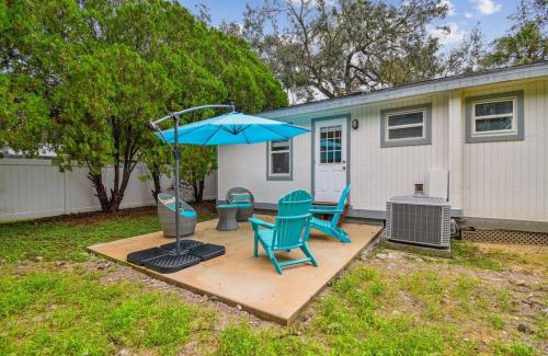Largo Villa | Chic & Cozy 3 Bed/2 Bath House Near Beaches