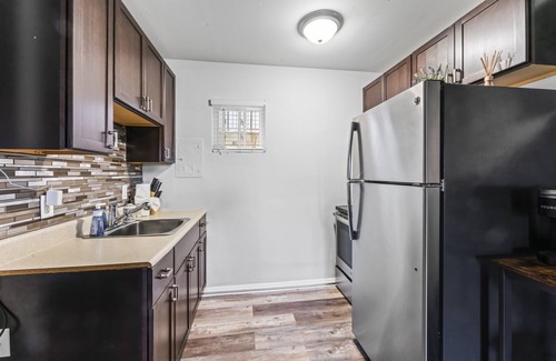 Melrose Apartment | Chic Downtown Studio - Convenient to Broadway!
