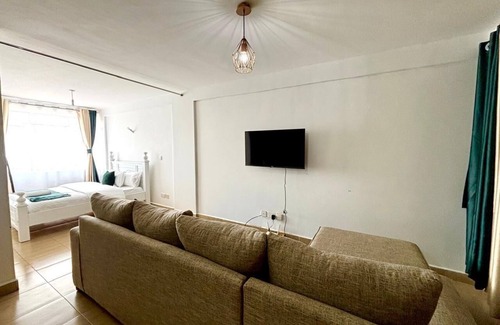 Kawangware Apartment | Chic, easy to access, hassle free and affordable studio in Nairobi with WiFi.