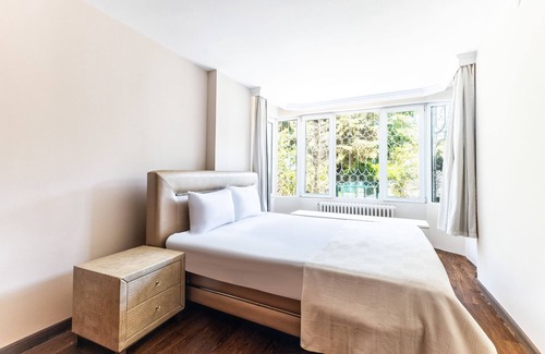 Arnavutkoy Apartment | Chic Flat w Garden in Bebek, Lux Side of Istanbul