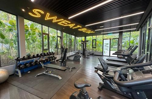 Rawang Apartment | Chic Homestay with Mini Cafeteria at Gamuda Garden