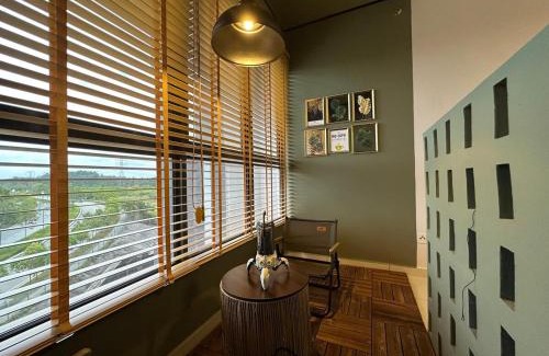 Rawang Apartment | Chic Homestay with Mini Cafeteria at Gamuda Garden