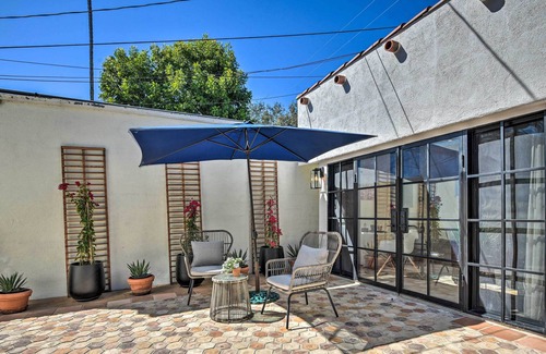 Pacific Palisades Apartment | Chic & Intimate Studio ~ 5 Mi to Santa Monica