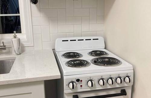 Danville Apartment | Chic luxury studio, Downtown Danville, Pets OK, Centre College & Bourbon Trail