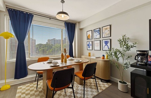 Radnor - Fort Myer Heights Apartment | Chic & Modern Unit | Free Parking
