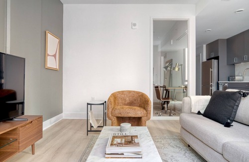 NoMa Apartment | Chic NoMa Jr 1BR w/W/D, Concierge & Gym, nr Metro, by Blueground
