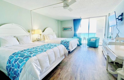 Myrtle Beach Resort | Chic Oceanfront Condo on 11th Floor w/Balcony & Kitchen, Sleeps 4, Resort Pools