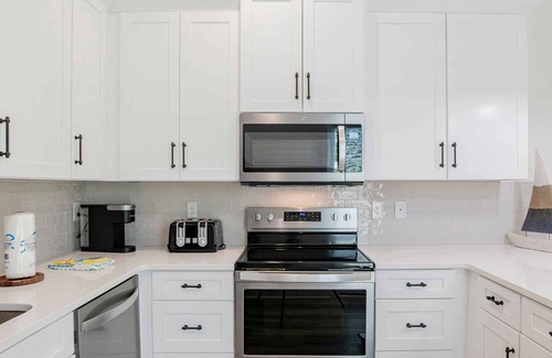 Orange Beach House | Chic Orange Beach Home | Access to Two Pools & Easy Beach Access!