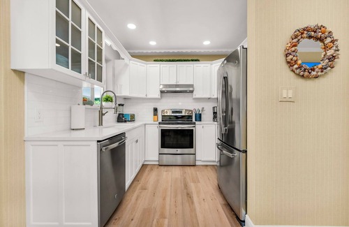 Southside House | Chic Pied-à-Terre + Private Pool in WPB