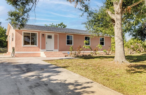 Venice House | Chic Port Charlotte Home ~ 9 Mi to Englewood Beach