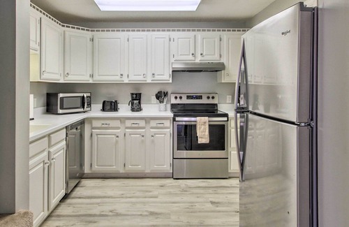 Bartlett Condo | Chic Resort Condo ~ 1 Mi to Attitash Mountain!