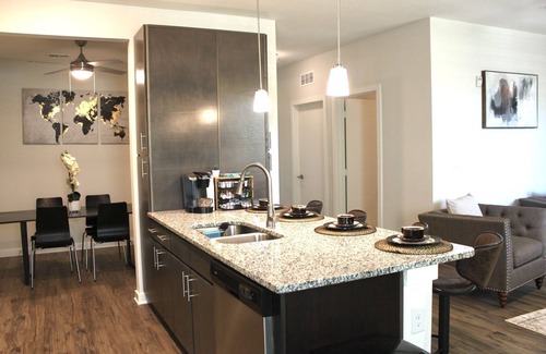 Deerwood Apartment | Chic Spacious XL 1bd, Near Pool*Gym*Beach*Eats