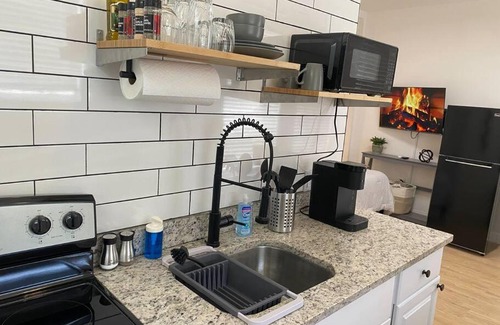 Ybor City Apartment | Chic Studio Flat in Tampa's Vibrant Cigar City