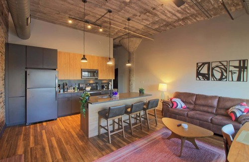 Midtown Hotel | Chic Ultramodern Loft Suite w/Designer Features