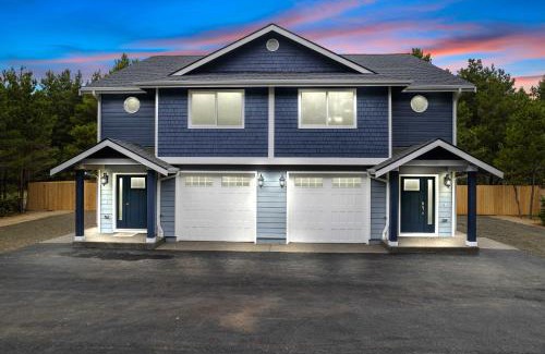 Westport House | Chic Westport Getaway with Hot Tub and Fireplace!
