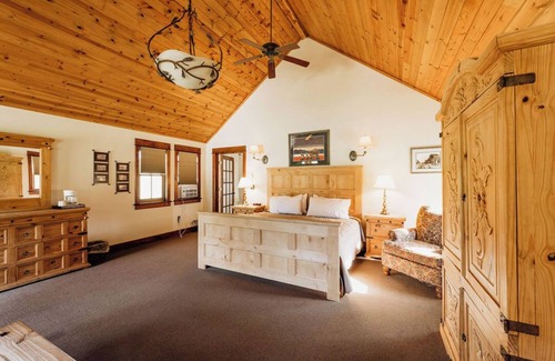 Livingston Hotel | Chico Hot Springs Resort & Day Spa