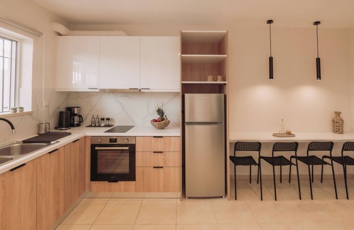Kato Galatas House | Chill Out Apartments