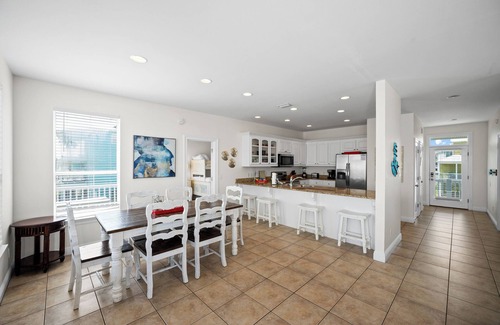 Morgantown House | Chill Out - Sleeps 15 - Morgan Town - Fort Morgan - Signature Properties
