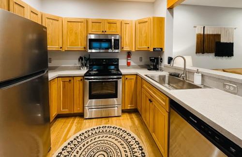 McHenry Apartment | Chillaxin