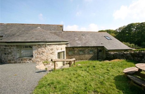 Newton Abbot House | Chinkwell Tor barn near Widecombe in the Moor