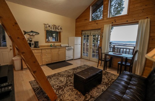 Kalifornsky Cabin | 'Chisik Cabin' Waterfront/Sunset Views