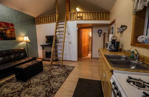 Kalifornsky Cabin | 'Chisik Cabin' Waterfront/Sunset Views