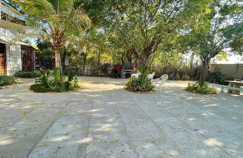 Menabe House | Choose a family vacation rental in Morondava!