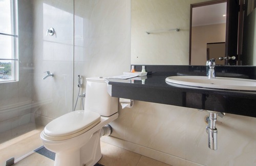 Negombo Hotel | Choy's Waterfront