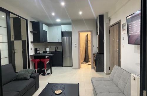 Palaio Faliro Apartment | Chris375flat-ParkOperaOnasioRea