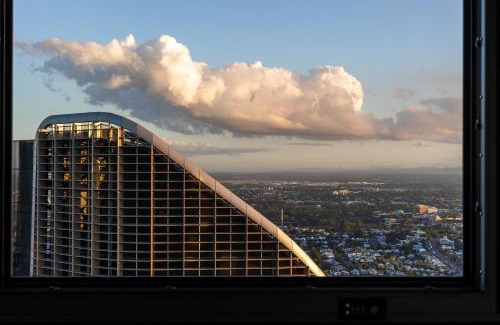 Brisbane Central Business District Apartment | Chrome Sonata - State Secrets & Skyline Sheets.