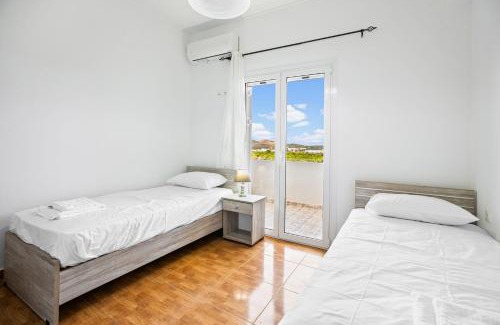Varipetron Apartment | Chrysi - Three Bedroom Deluxe Suite