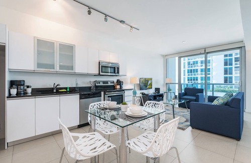 North Beach Apartment | Churchill Suites Monte Carlo Miami Beach
