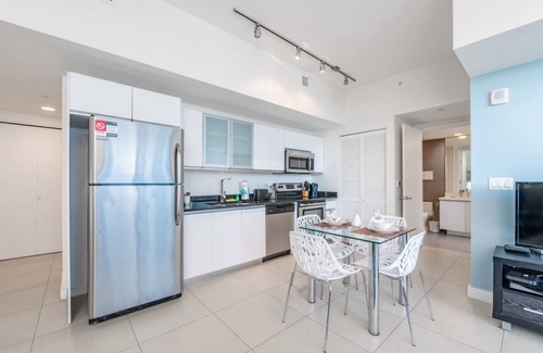 North Beach Apartment | Churchill Suites Monte Carlo Miami Beach