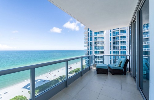 North Beach Apartment | Churchill Suites Monte Carlo Miami Beach