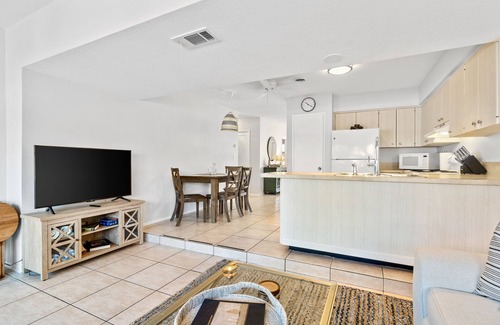 Croissant Park House | Citrus Isles Waterfront Home