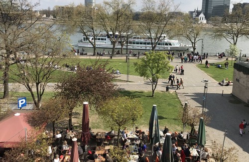 Altstadt-Nord Apartment | City Apartment 1-5 Rhein river view