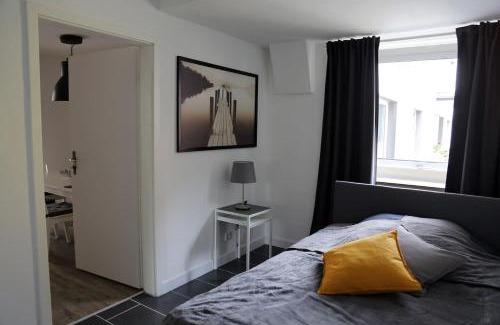 Krefeld Apartment | City Appartment 1 Krefeld 20 km DUS Airport Messe