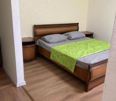 Krivoy Rog Apartment | City Center Studio Appartment Центр города, автовокзал, двухкомнатная квартира Петра Дорошенка 4
