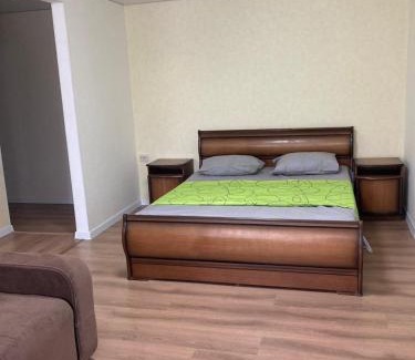 Krivoy Rog Apartment | City Center Studio Appartment Центр города, автовокзал, двухкомнатная квартира Петра Дорошенка 4