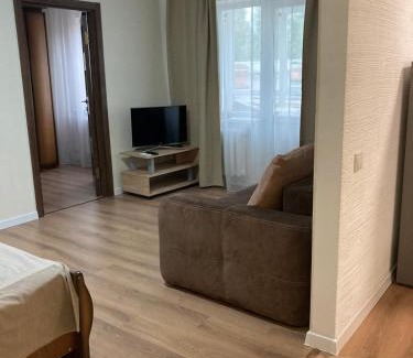 Krivoy Rog Apartment | City Center Studio Appartment Центр города, автовокзал, двухкомнатная квартира Петра Дорошенка 4